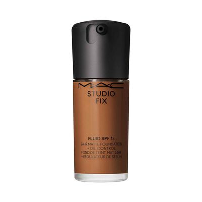 STUDIO FIX FLUID FPS 15 24HR MATTE FOUNDATION + OIL CONTROL (BASE DE MAQUILLAJE)